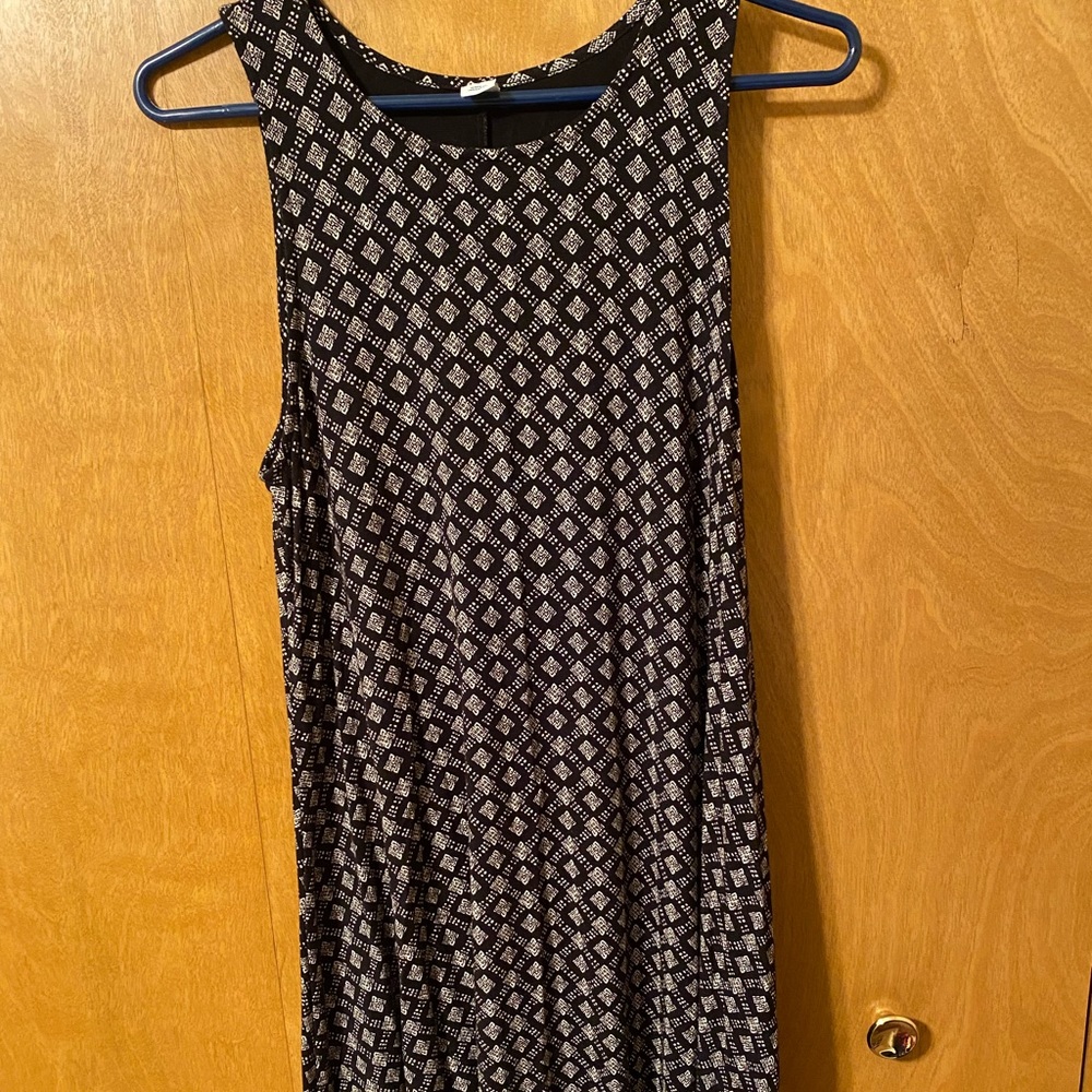 Old Navy mid length sleeveless dress
